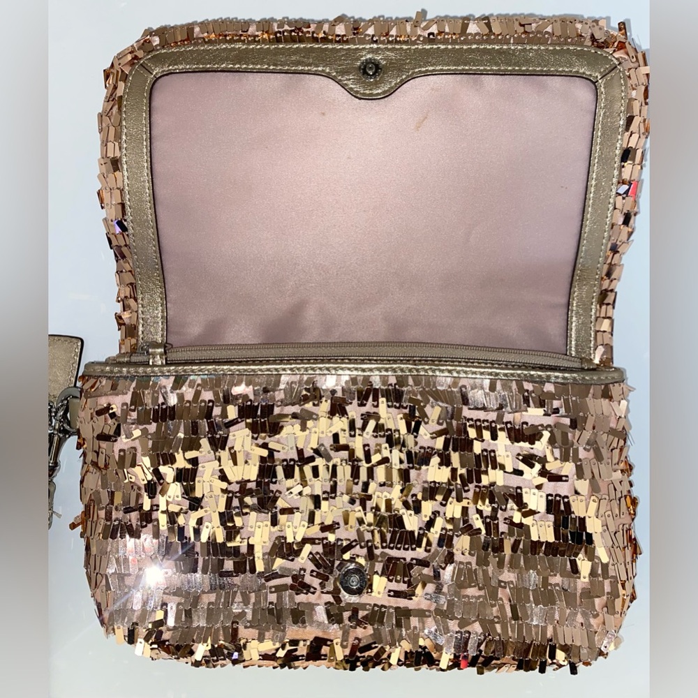Coach Rose Gold Sequin Wristlet (or clutch) Op Art Sequin Bag EUC! 9.5” x 6”